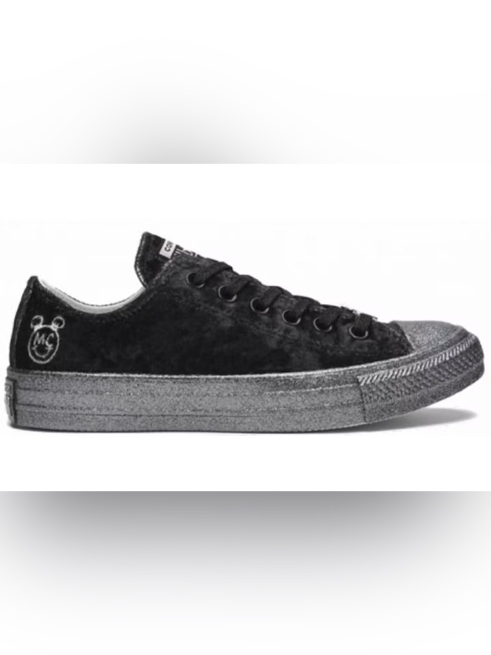 Converse Chuck Taylor All Star
Ox Miley Cyrus Black Silver (Women's)